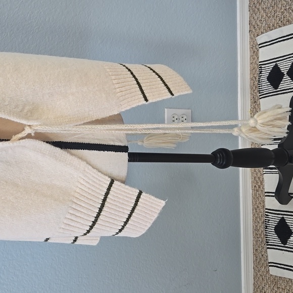 NWT FREE PEOPLE All Star Stripe Poncho Cream Knit Sweater Vest Dark Stripes OS - Picture 6 of 13